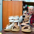 Os salões de sapatos ortopédicos Ortomod atendem pessoas com deficiência e atendem aos deficientes.